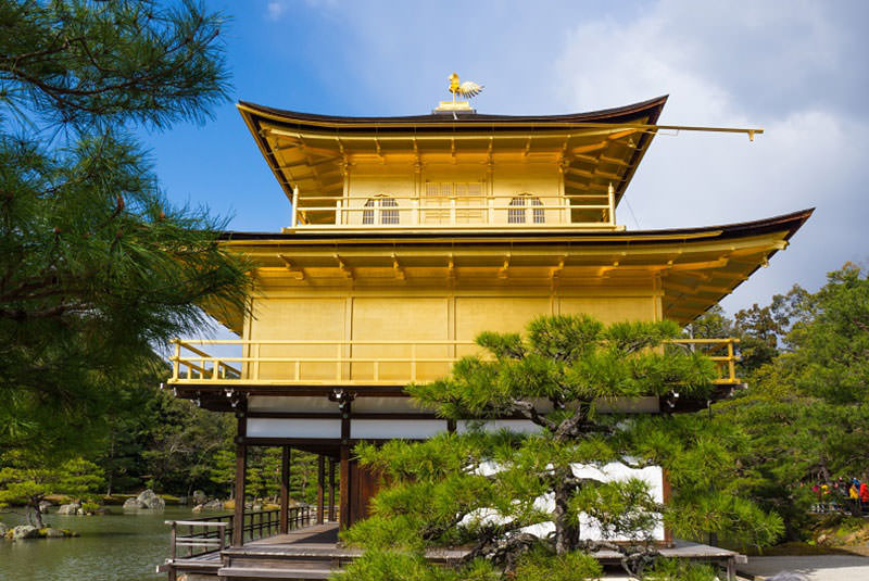 معبد طلایی یا کینکاکو جی جاذبه گردشگری ژاپن